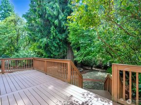 15025 SE 43rd Street, Bellevue WA 98006
