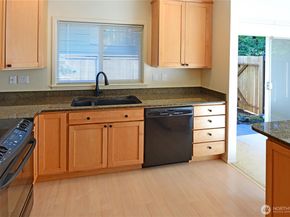 14421 118th Avenue NE, Kirkland WA 98034