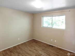14421 118th Avenue NE, Kirkland WA 98034