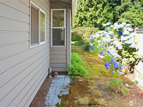 14421 118th Avenue NE, Kirkland WA 98034
