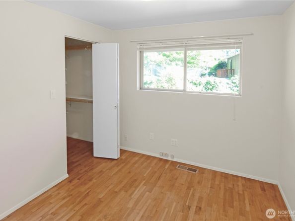 14421 118th Avenue NE, Kirkland WA 98034