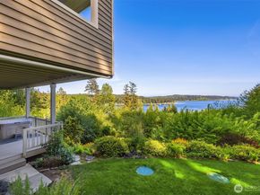 6715 NE Dapple Court, Bainbridge Island WA 98110