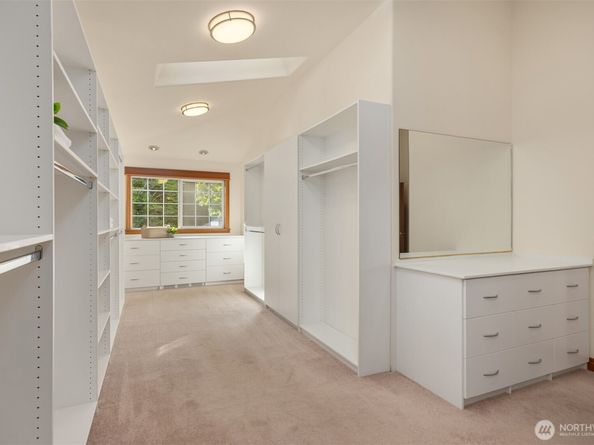 6715 NE Dapple Court, Bainbridge Island WA 98110