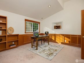 6715 NE Dapple Court, Bainbridge Island WA 98110
