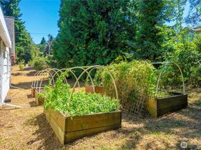 12027 10th Avenue S, Seattle WA 98168