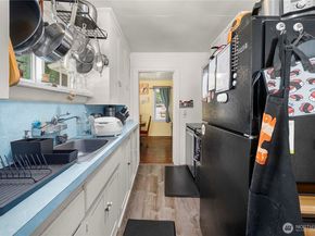 12027 10th Avenue S, Seattle WA 98168