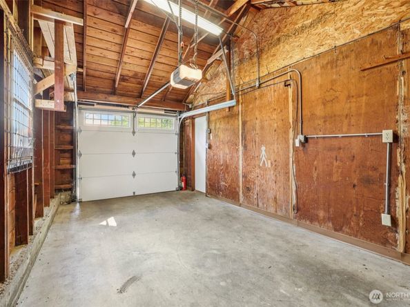 4055 NE 57th Street, Seattle WA 98105