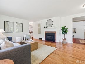 4055 NE 57th Street, Seattle WA 98105