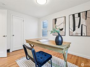 4055 NE 57th Street, Seattle WA 98105