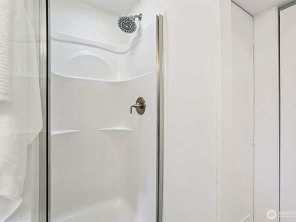 4055 NE 57th Street, Seattle WA 98105