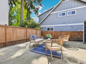 4055 NE 57th Street, Seattle WA 98105