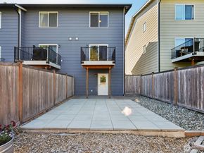19403 7th Avenue W C1, Lynnwood WA 98036