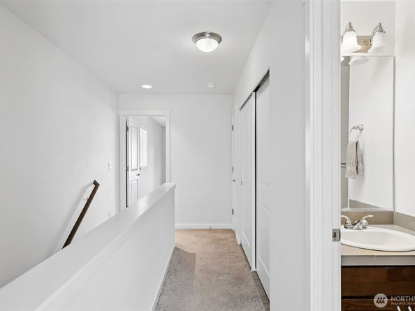 19403 7th Avenue W C1, Lynnwood WA 98036