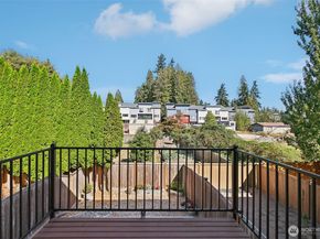 19403 7th Avenue W C1, Lynnwood WA 98036