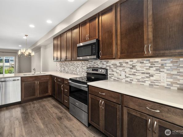 19403 7th Avenue W C1, Lynnwood WA 98036