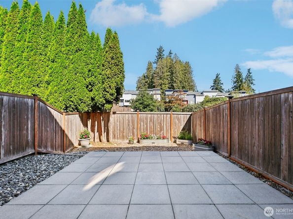 19403 7th Avenue W C1, Lynnwood WA 98036