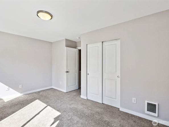 19403 7th Avenue W C1, Lynnwood WA 98036