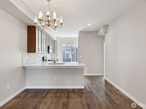 19403 7th Avenue W C1, Lynnwood WA 98036