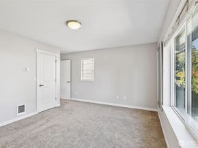 19403 7th Avenue W C1, Lynnwood WA 98036