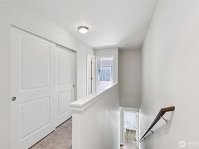 19403 7th Avenue W C1, Lynnwood WA 98036