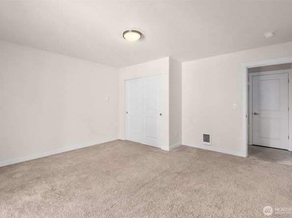 19403 7th Avenue W C1, Lynnwood WA 98036