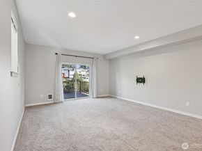 19403 7th Avenue W C1, Lynnwood WA 98036