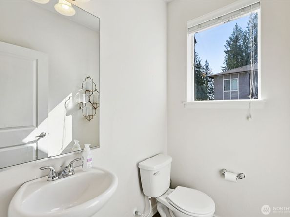19403 7th Avenue W C1, Lynnwood WA 98036