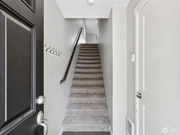 19403 7th Avenue W C1, Lynnwood WA 98036