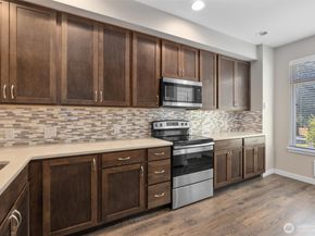 19403 7th Avenue W C1, Lynnwood WA 98036