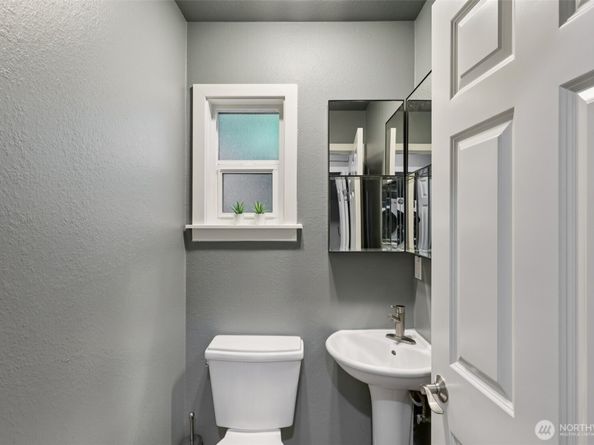 350 4th Avenue S A5, Kirkland WA 98033