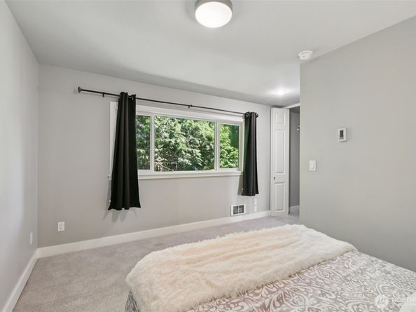 350 4th Avenue S A5, Kirkland WA 98033