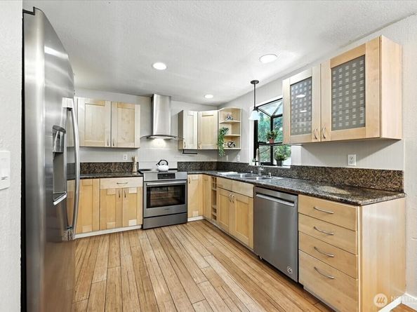 15230 44th Avenue W, Lynnwood WA 98087