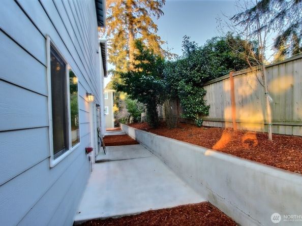 15188 5th Lane S A, Burien WA 98148