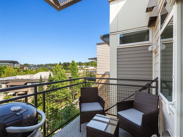 211 Kirkland Avenue 504, Kirkland WA 98033