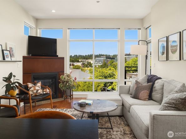 211 Kirkland Avenue 504, Kirkland WA 98033