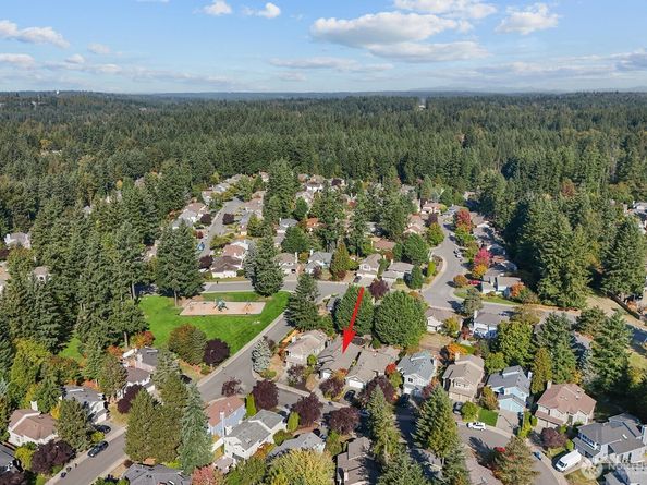 24206 SE 38th Place, Sammamish WA 98029