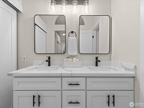 24206 SE 38th Place, Sammamish WA 98029