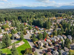 24206 SE 38th Place, Sammamish WA 98029