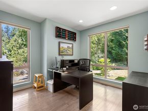 9310 Hemlock Avenue NE, Bainbridge Island WA 98110