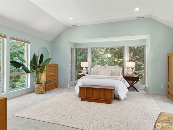 9310 Hemlock Avenue NE, Bainbridge Island WA 98110