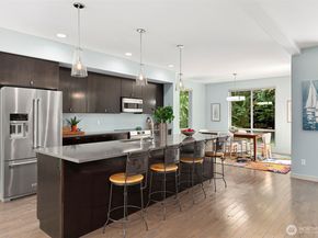 9310 Hemlock Avenue NE, Bainbridge Island WA 98110