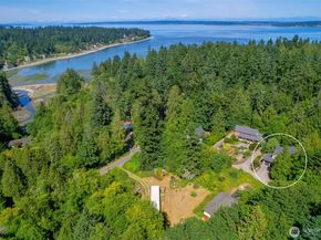 9310 Hemlock Avenue NE, Bainbridge Island WA 98110