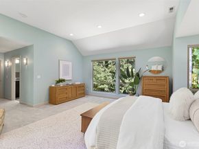 9310 Hemlock Avenue NE, Bainbridge Island WA 98110