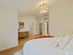 2723 NE 87th Street, Seattle WA 98115