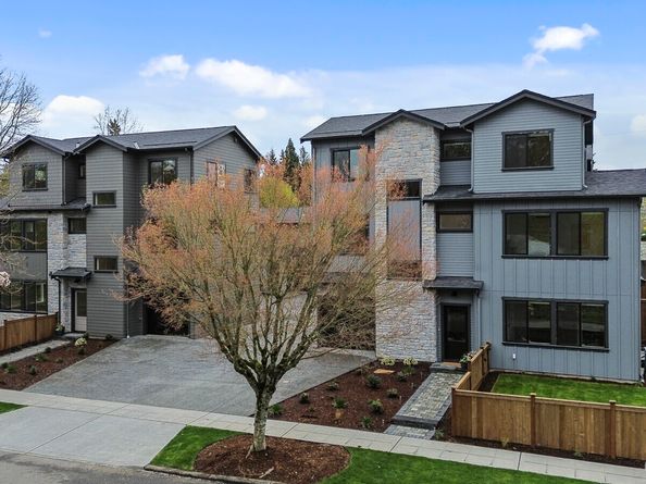 2723 NE 87th Street, Seattle WA 98115