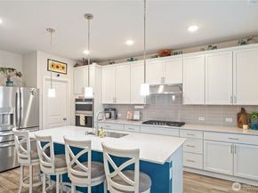 1777 Ashby Avenue NW, Poulsbo WA 98370