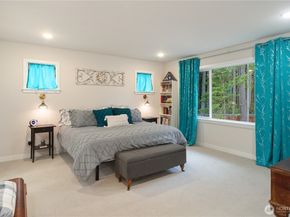1777 Ashby Avenue NW, Poulsbo WA 98370