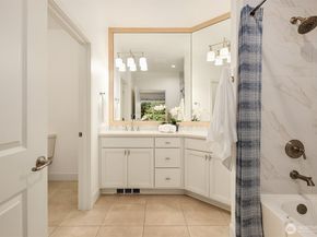 8850 Redmond Woodinville Road NE 304, Redmond WA 98052