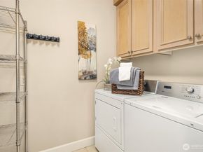 8850 Redmond Woodinville Road NE 304, Redmond WA 98052