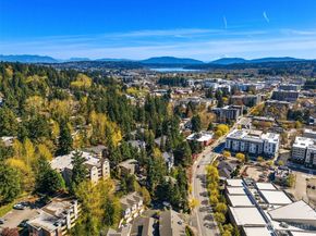 8850 Redmond Woodinville Road NE 304, Redmond WA 98052